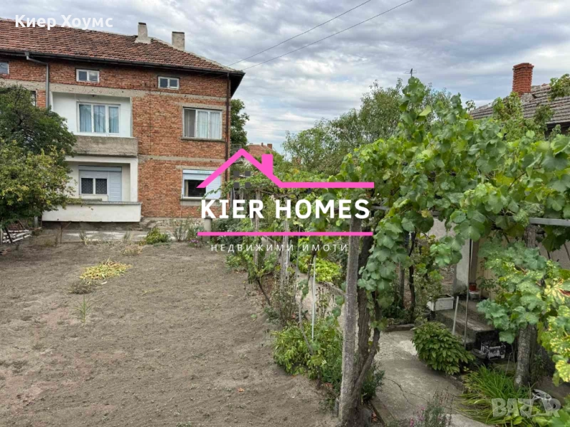 Продавам двуетажна къща в Симеоновград, снимка 1