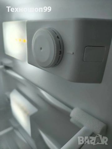 Хладилник с фризер PKM, снимка 3 - Хладилници - 53148680