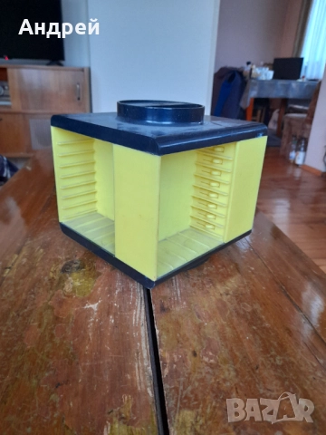 Стар касетник,кутия за касети #5, снимка 2 - Други ценни предмети - 52189114