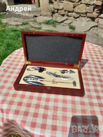 Комплект аксесоари за вино, снимка 2 - Прибори за хранене, готвене и сервиране - 32749806