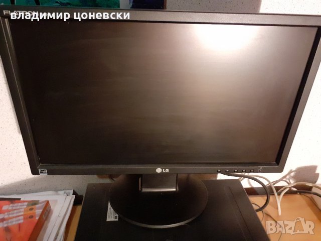 Малкоизползван монитор  LG за компютър Flatron, снимка 4 - За дома - 39604912