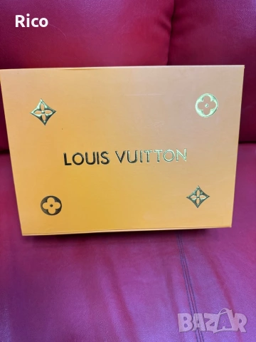 Louis Vuitton Leather Clutch Bag, снимка 2 - Чанти - 53371941