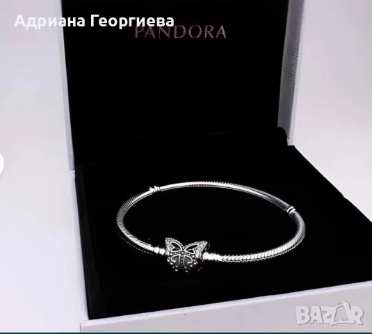 Гривна Pandora Moments Butterfly, снимка 1 - Гривни - 48011064