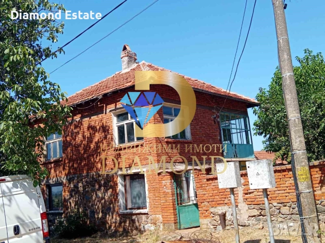 Двуетажна къща в село Орешец, общ. Харманли, снимка 1