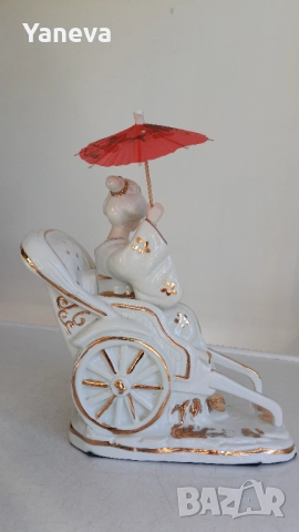 Корейска , vintage, порцеланова фигурка на дама с чадър в рикша. , снимка 8 - Статуетки - 52927555