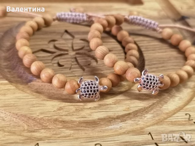 Мъжка/дамска гривна от ароматно сандалово дърво Туя и сребърна Костенурка с розово покритие, снимка 5 - Гривни - 35582521