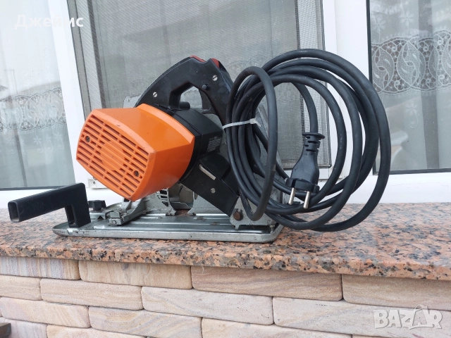 Ръчен циркуляр Holz-her/ 1350W, снимка 10 - Други инструменти - 52659988