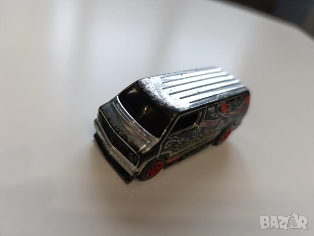 Hot Wheels Custom ’77 Dodge Van, снимка 4 - Колекции - 51915700