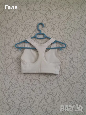 Бюстие / спортен сутиен Nike, снимка 2 - Корсети, бюстиета, топове - 48648514