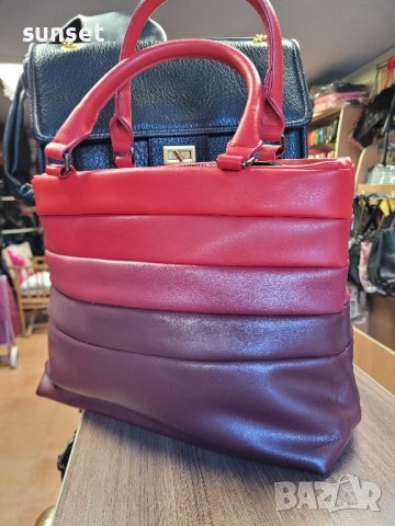 разкошна червена чанта/ бордо цвят преливаща ( НОВА), снимка 6 - Чанти - 43459419