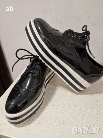 Дамски Обувки 38 номер черни на висока платформа, снимка 3 - Дамски ежедневни обувки - 50353022