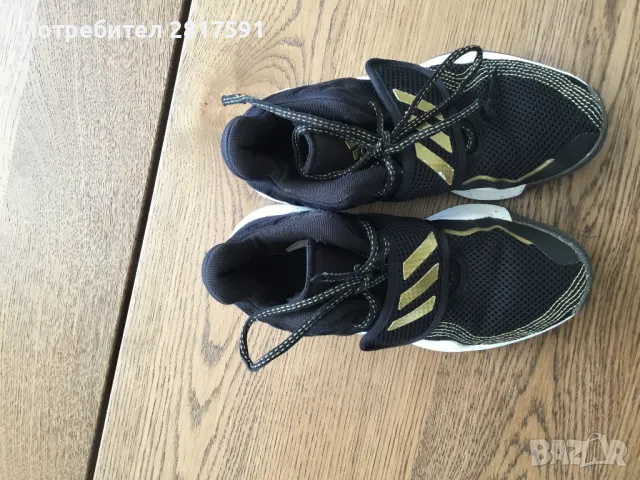 Оригинални детски маратонки Adidas, размер US 4, снимка 7 - Детски маратонки - 47576938