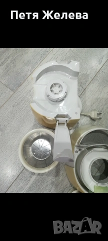 Сокоизтисквачка PHILIPS- 220w, снимка 5 - Сокоизстисквачки и цитрус преси - 53411176