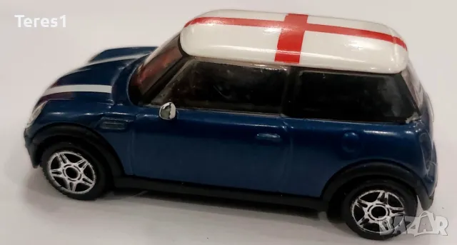 Burago 4 метални модела., снимка 3 - Колекции - 48464533