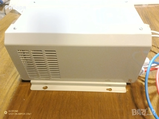 ЮПС иТягов AGM акумулатор 100ач 12v Solarfam, снимка 2 - Мрежови адаптери - 52791841