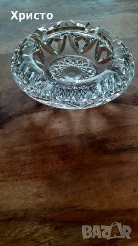 пепелник оловен кристал, висококачествен резбован тежи 1085 грама, снимка 2 - Антикварни и старинни предмети - 44908063