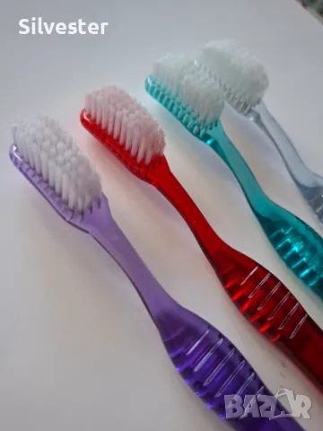 Специални Четки за Зъби с мек косъм CURVEX - SOFT!, снимка 3 - Други - 48387922