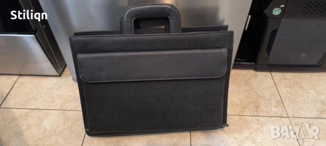 Бизнес чанта за ръка, от черна еко кожа унисекс.