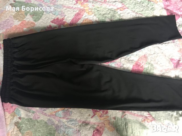Нов черен спортен панталон с бели кантове, снимка 3 - Спортни екипи - 28889683