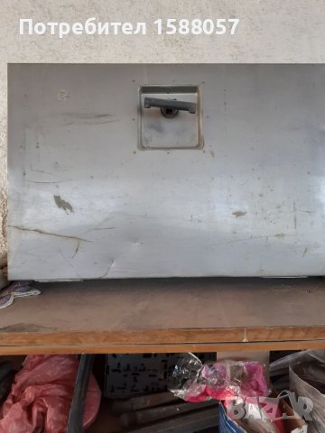 Продавам оригинален сьндьк за Ивеко Дейли от неръждавейка 