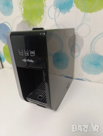 Кафемашина на капсули, снимка 2 - Кафемашини - 50452245