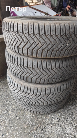 Зимни гуми Laufenn 175x65x14, снимка 2 - Гуми и джанти - 52858092