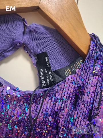 Бляскав топ от Bershka✨, снимка 2 - Корсети, бюстиета, топове - 52440619