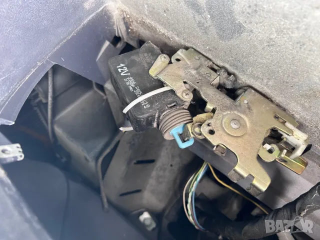 брава шофьорска врата мерцедес вито w638