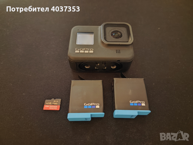 GoPro Hero 8 Black Camera Две Батерии 128GB SD Card Много Аксесоари
