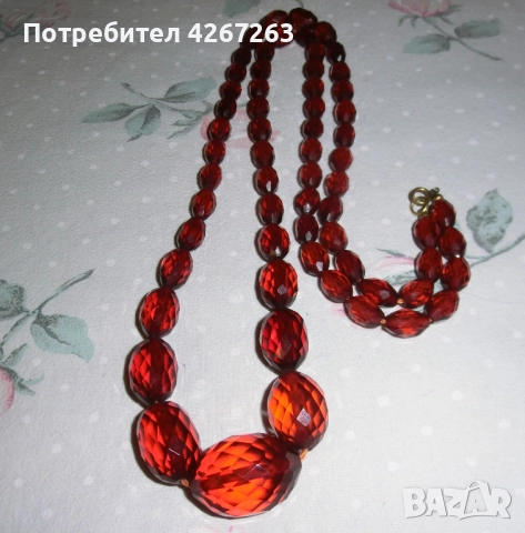 Старинна кехлибарена огърлица от фасетирани бакелитени мъниста черешов кехлибар