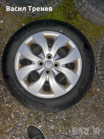 Хюндай И20 гуми с джанти и тасове плюс подарък датчици за налягане, снимка 4 - Гуми и джанти - 53127010