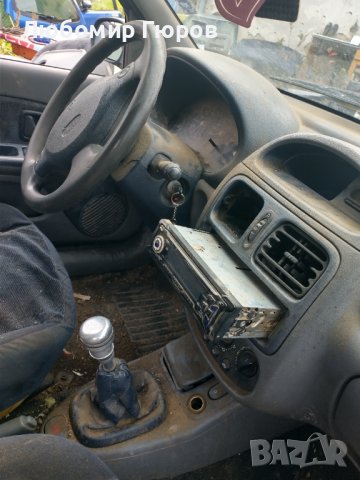 Рено клио 1.6 бензин върти но не пали на части, снимка 2 - Автомобили и джипове - 38466719