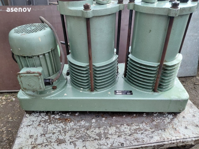 вакуум помпа, снимка 2 - Други машини и части - 53393748