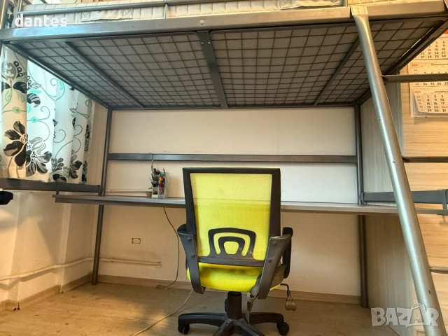 Двуетажно легло IKEA с бюро, включен матрак., снимка 4 - Спални и легла - 52385128