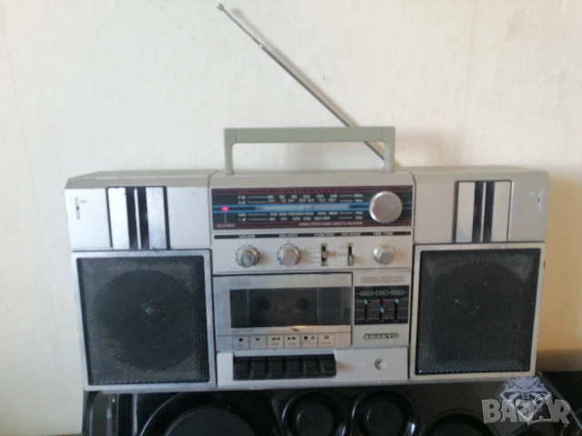 Радиокасетофон SANYO M9813L