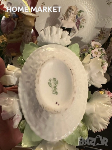 Royal Doulton England  Circa 1966 - “ Грандиозната цветна кошница” - порцеланова кошница с цветя, снимка 9 - Антикварни и старинни предмети - 52734661