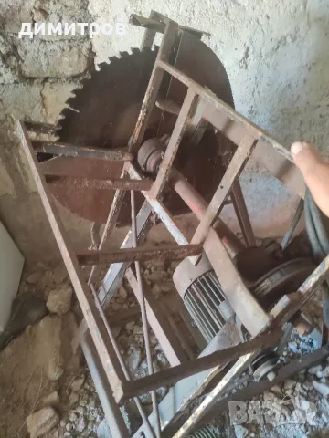 циркуляр и други инструменти