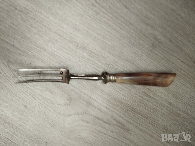 Вилица за сервиране