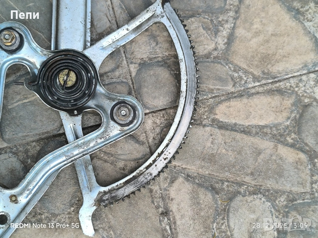 Десен механизъм за ел стъкло Мерцедес 124 седан , снимка 2 - Части - 53102926