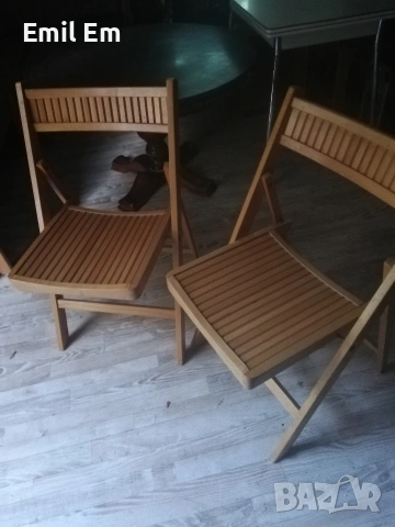 Сгъваеми дървени столове 