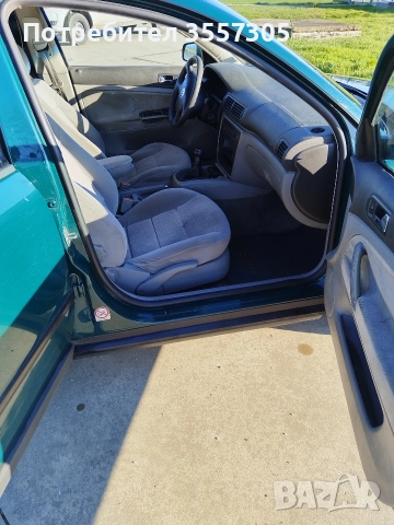 VW Passat 1.8 Бензин / газ!, снимка 9 - Автомобили и джипове - 52831232