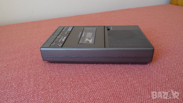 vintage SHARP CE-152 cassete recorder, снимка 12 - Радиокасетофони, транзистори - 32782274