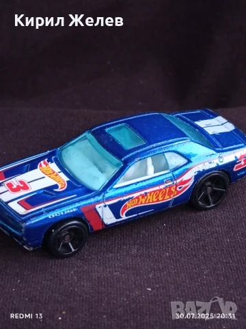 Спортен модел метална количка Dodge Challenger за КОЛЕКЦИОНЕРИ 27046, снимка 3 - Колекции - 51196601