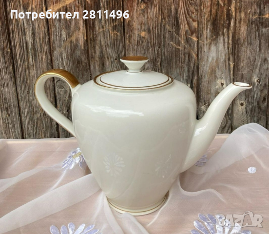 Порцеланов немски чайник, снимка 1 - Аксесоари за кухня - 44859184