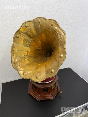 Стар грамофон с фуния  "His Master's Voice". №7771, снимка 5 - Антикварни и старинни предмети - 52839486