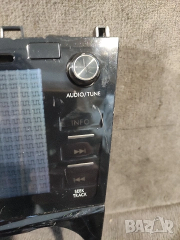 Преден панел с бутони и врътки за Subaru (86201SG460 , снимка 2 - Части - 53166004