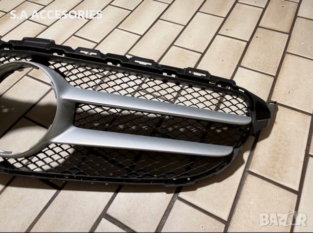 Оригинална предна решетка за Mercedes W205, снимка 3 - Аксесоари и консумативи - 38552381