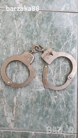 Белезници JAPAN с ключ