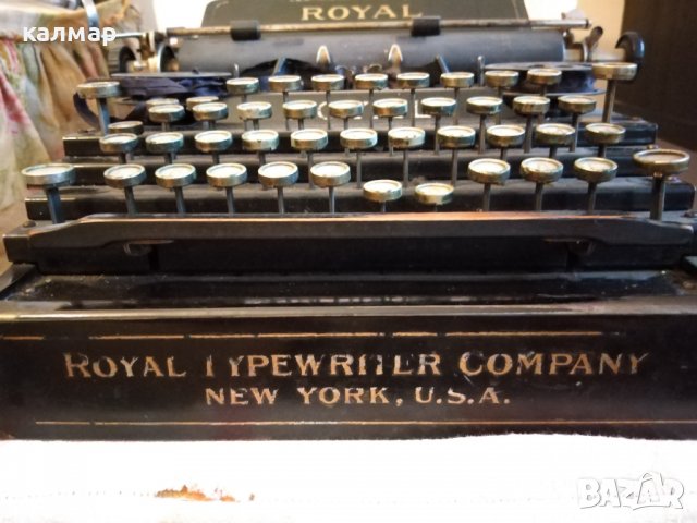 Много стара пишеща машина , снимка 2 - Антикварни и старинни предмети - 37057854