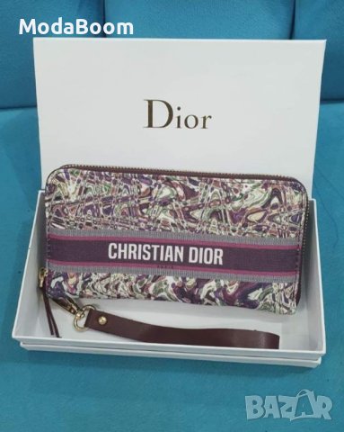 ✨Christian Dior различни цветове уникални дамски портмонета с кутия✨, снимка 3 - Портфейли, портмонета - 43420549